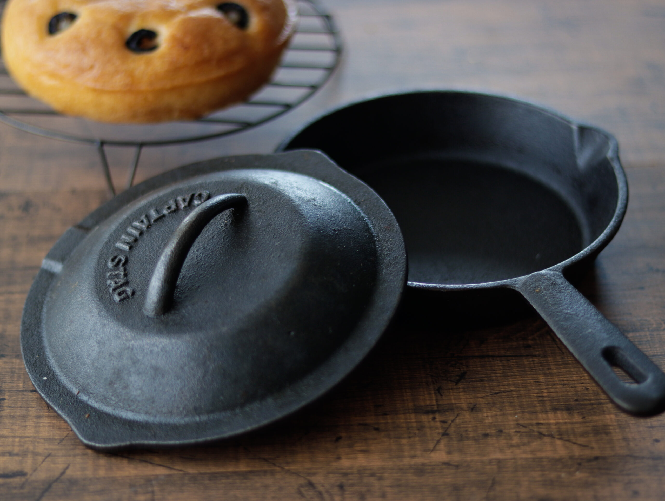 スキレットで米粉パンを作る